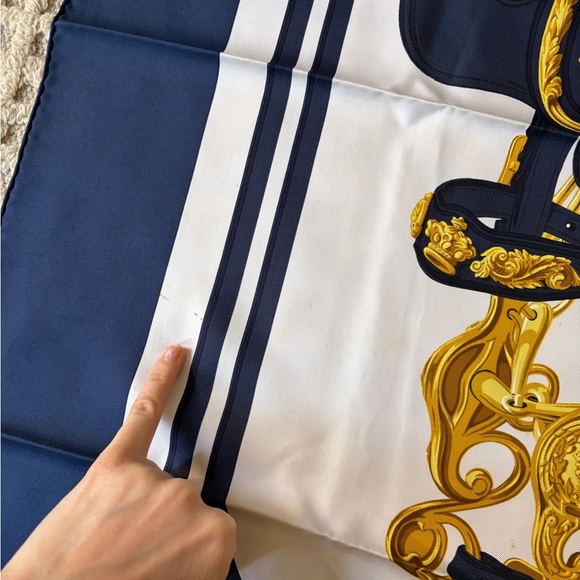 Hermès Brides de Gala silk scarf - Picture 8 of 11